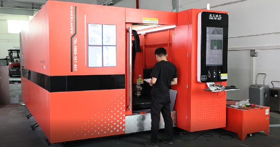 Shenzhen Dongfeng Shengshi Hardware products Co., LTD 製造者の生産ライン